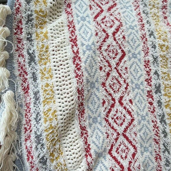 Cabi Siesta Boho Fringe Poncho Sweater Wrap Medium Large